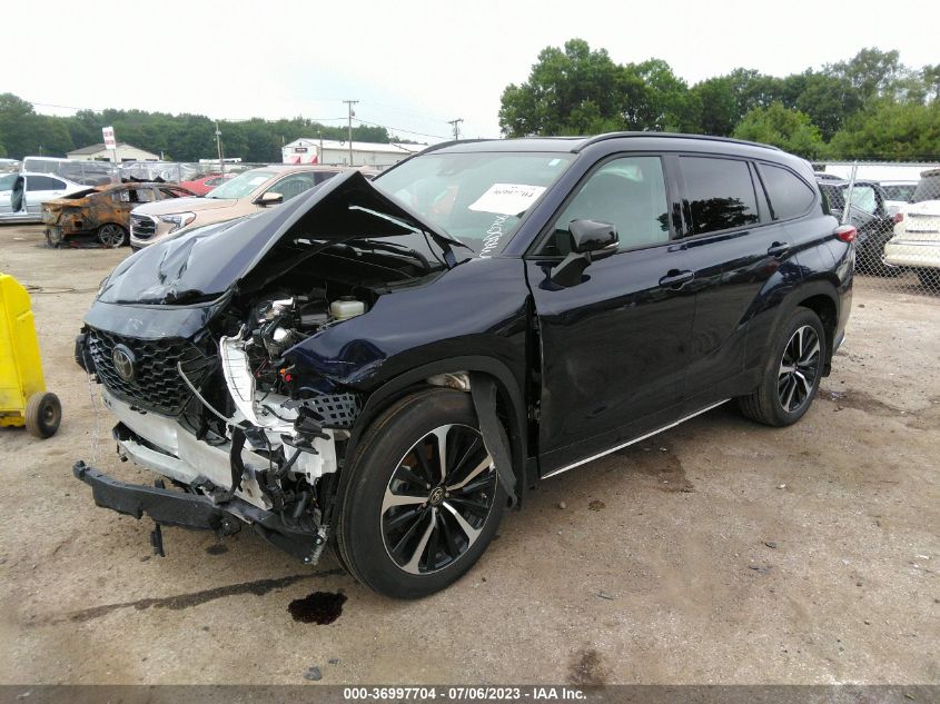 2022 TOYOTA HIGHLANDER XSE - 5TDJZRBH8NS219200