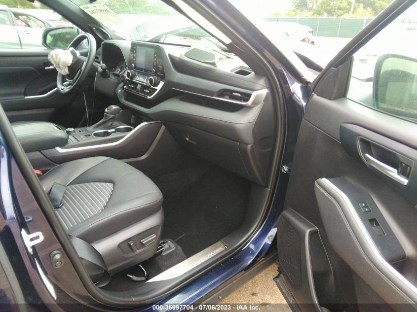 2022 TOYOTA HIGHLANDER XSE - 5TDJZRBH8NS219200