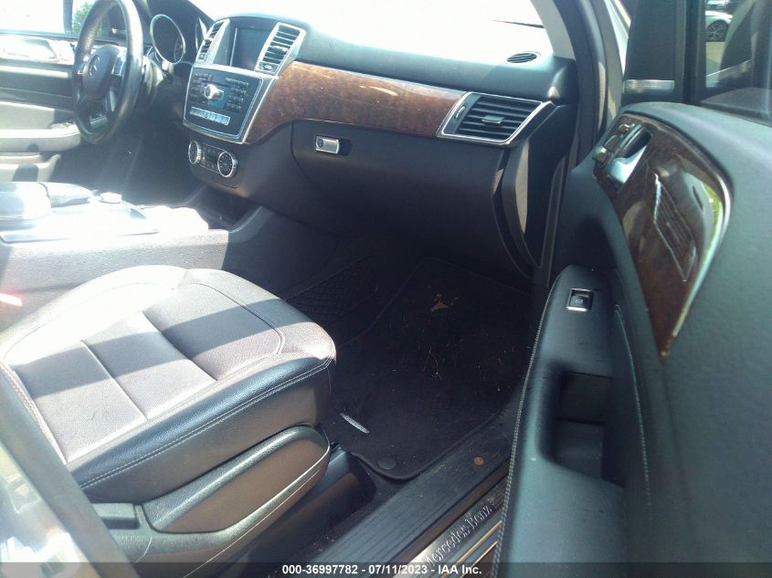 2013 MERCEDES-BENZ M-CLASS ML 350 - 4JGDA5HB4DA183061