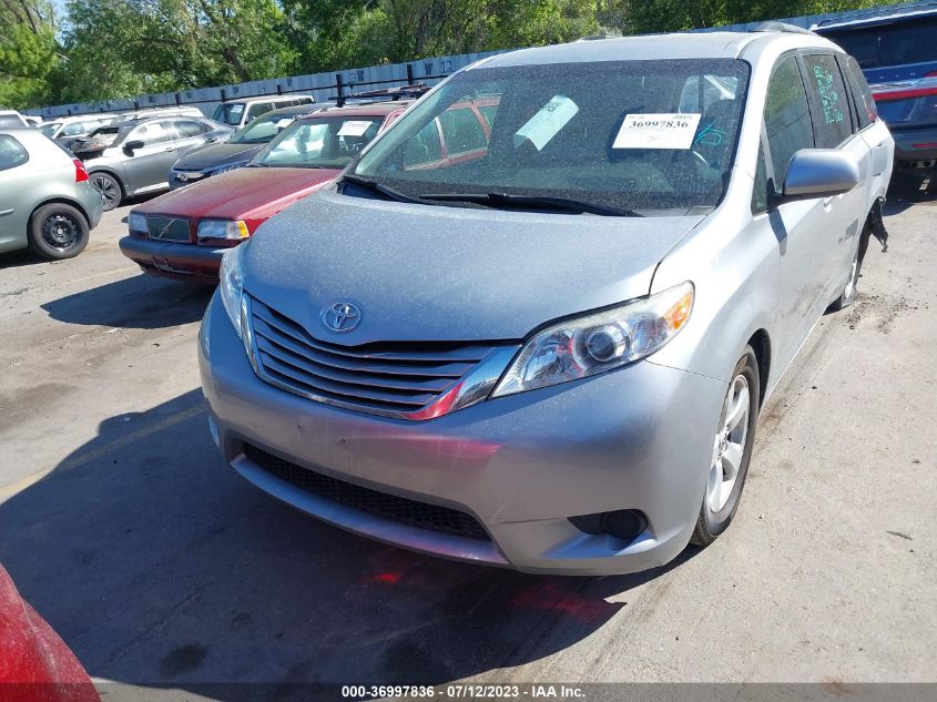 5TDKZ3DC6HS770488 2017 TOYOTA SIENNA, photo no. 12