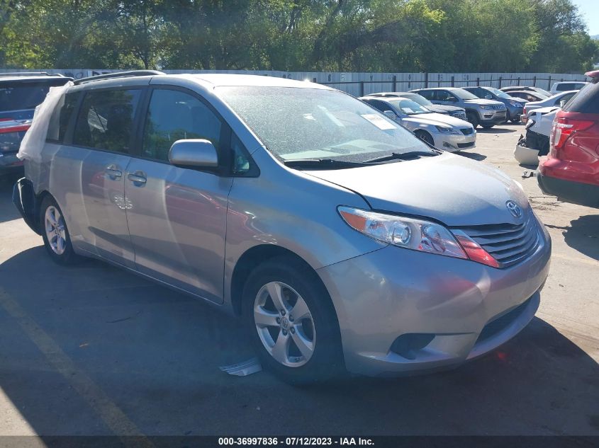 5TDKZ3DC6HS770488 2017 TOYOTA SIENNA, photo no. 1