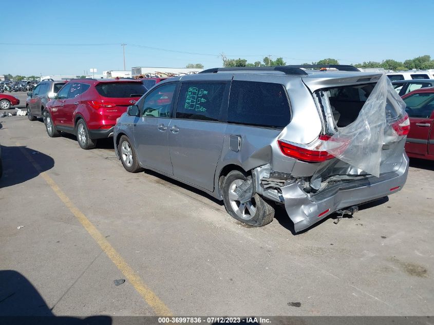 5TDKZ3DC6HS770488 2017 TOYOTA SIENNA, photo no. 3