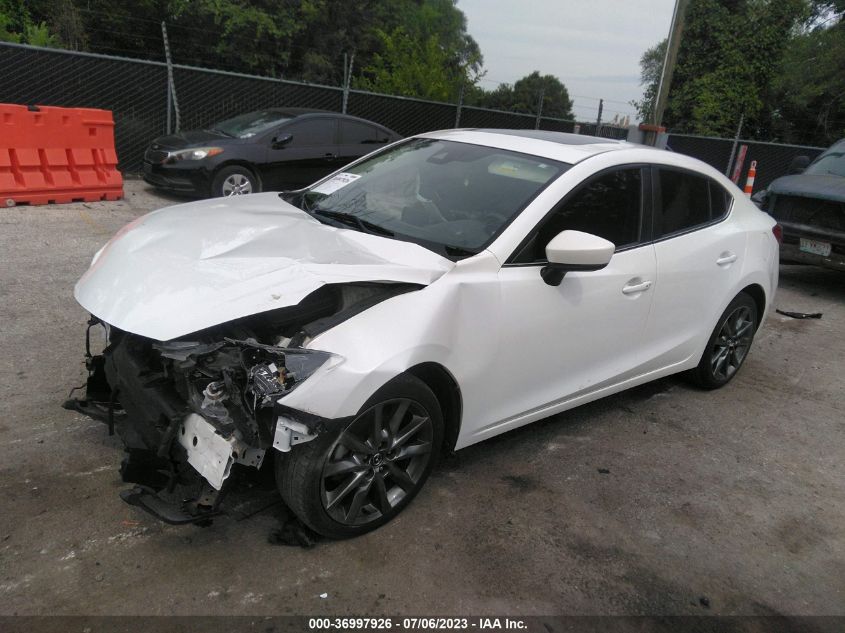 2018 MAZDA MAZDA3 4-DOOR TOURING - 3MZBN1V39JM182621