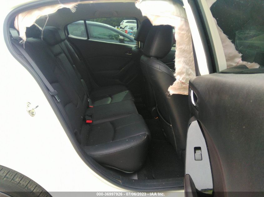 2018 MAZDA MAZDA3 4-DOOR TOURING - 3MZBN1V39JM182621