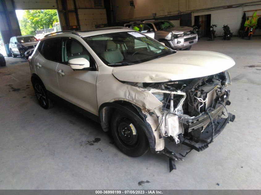 2017 NISSAN ROGUE SPORT SL - JN1BJ1CR5HW114724