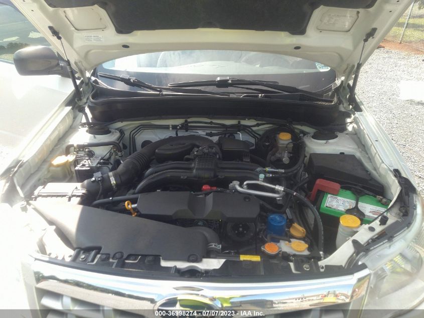 2013 SUBARU FORESTER 2.5X - JF2SHABC0DH431784