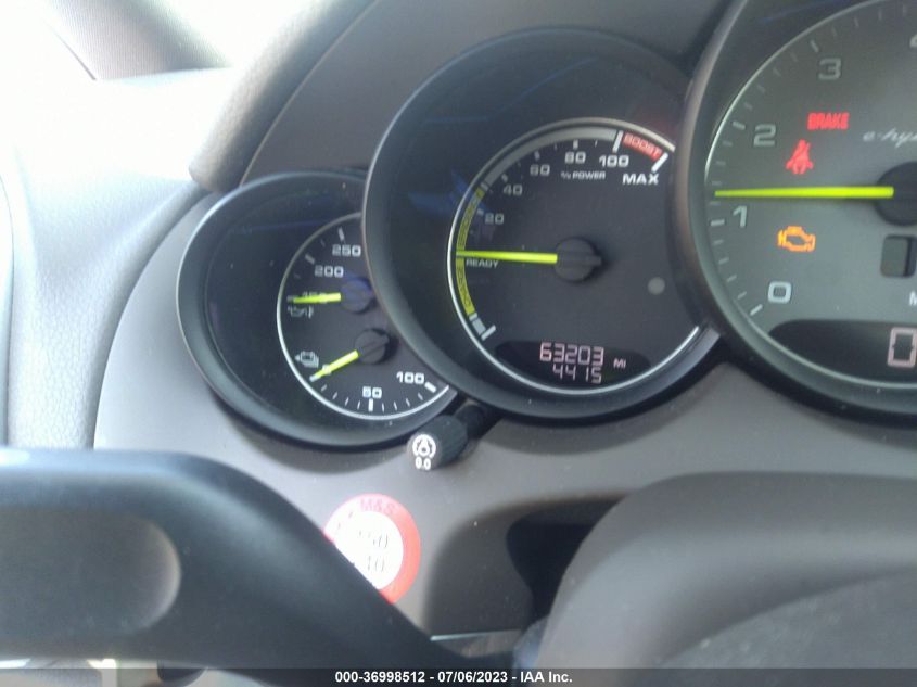 2015 PORSCHE CAYENNE S E-HYBRID - WP1AE2A23FLA51502