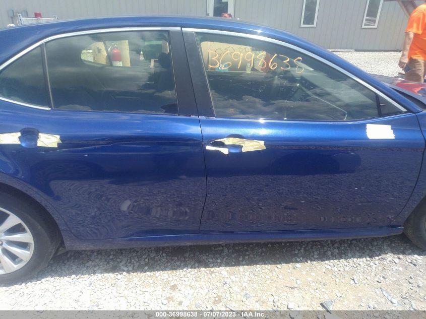 2018 TOYOTA CAMRY L/LE/XLE/SE/XSE - JTNB11HK4J3008230