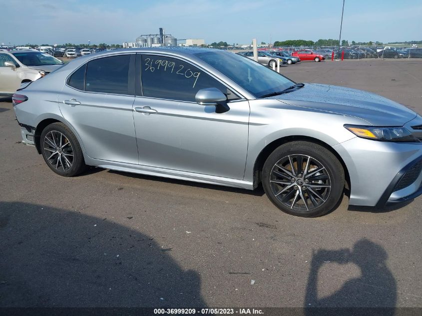 2022 TOYOTA CAMRY SE - 4T1G11BK6NU060540