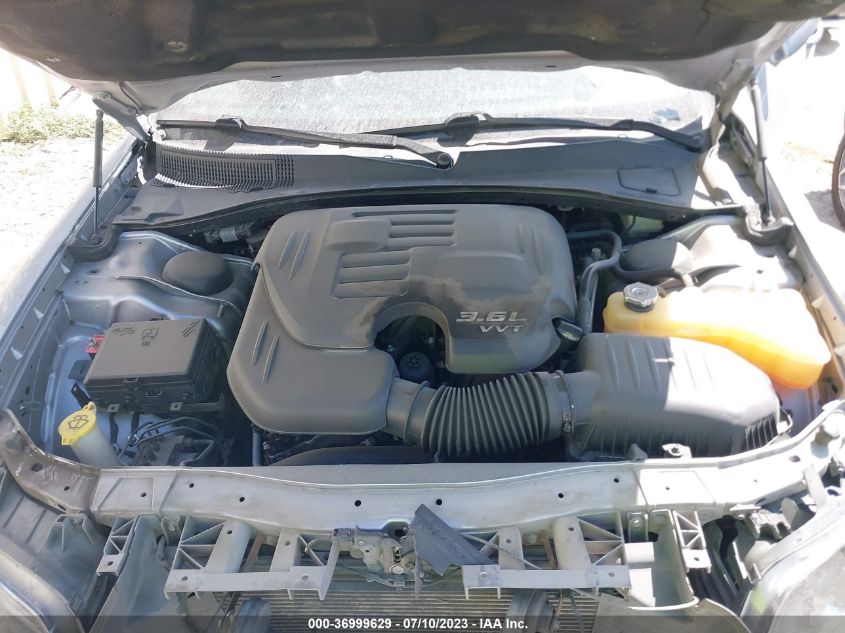 2017 CHRYSLER 300 300S - 2C3CCABG1HH664811