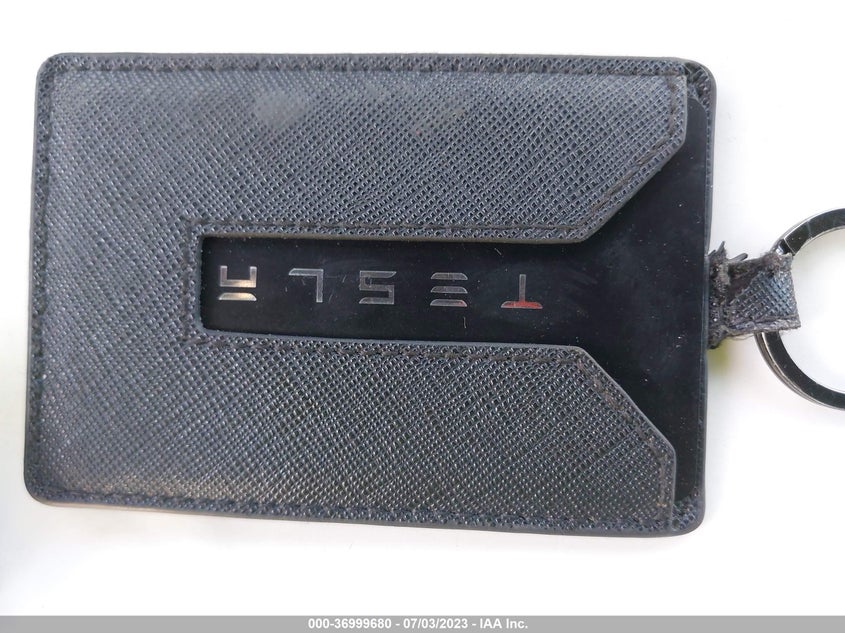 VIN 7SAYGDEE8PF806600 2023 TESLA MODEL Y LONG RANGE