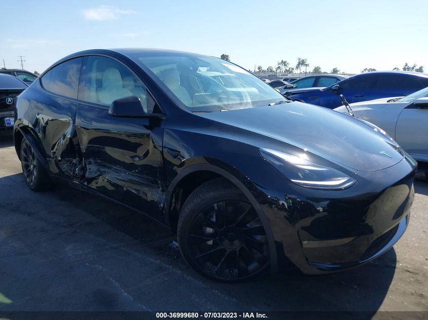 VIN 7SAYGDEE8PF806600 2023 TESLA MODEL Y LONG RANGE