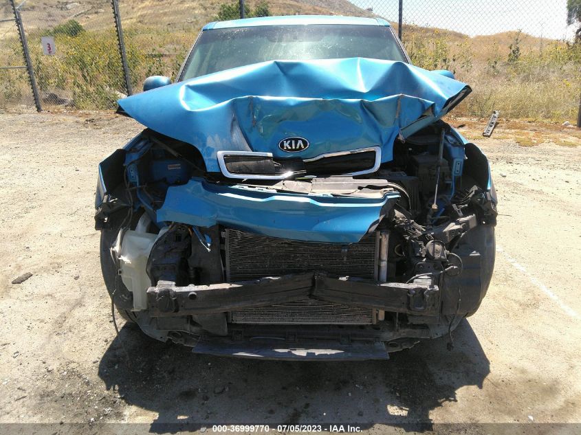 2016 KIA SOUL + - KNDJP3A5XG7335750