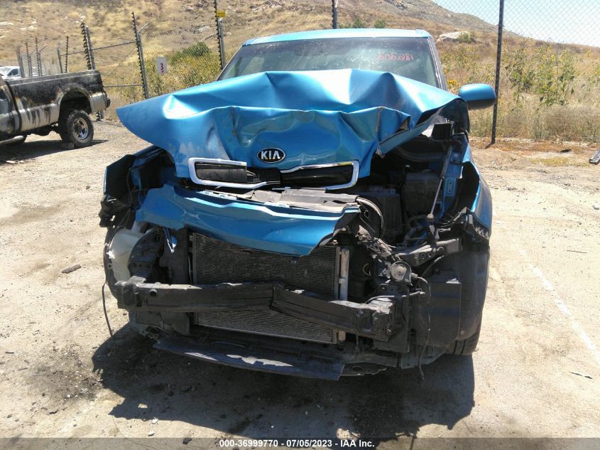2016 KIA SOUL + - KNDJP3A5XG7335750