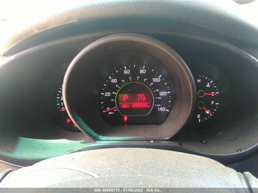 2016 KIA SOUL + - KNDJP3A5XG7335750