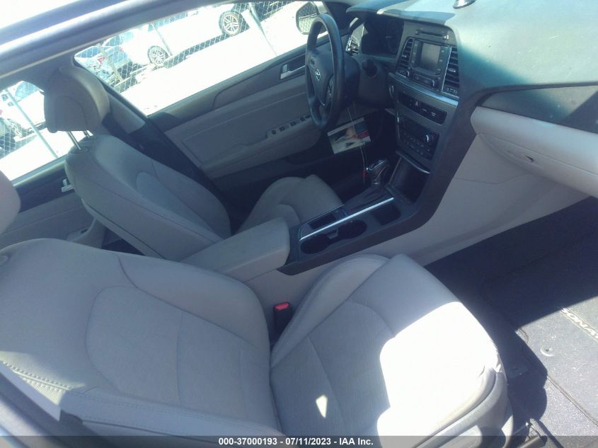 2015 HYUNDAI SONATA 2.4L SPORT - 5NPE34AF3FH042598