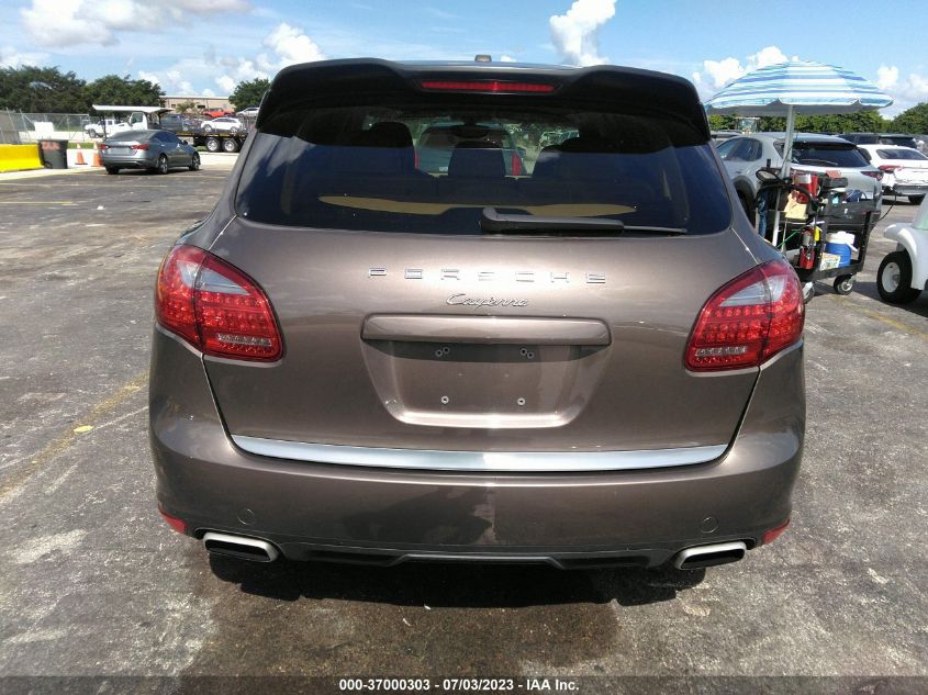 2013 PORSCHE CAYENNE WP1AA2A21DLA02422