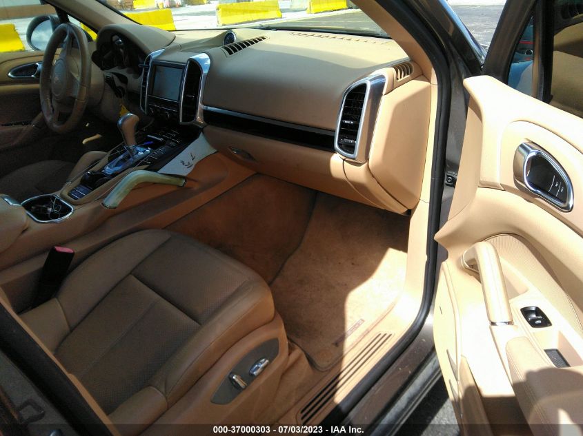 2013 PORSCHE CAYENNE WP1AA2A21DLA02422