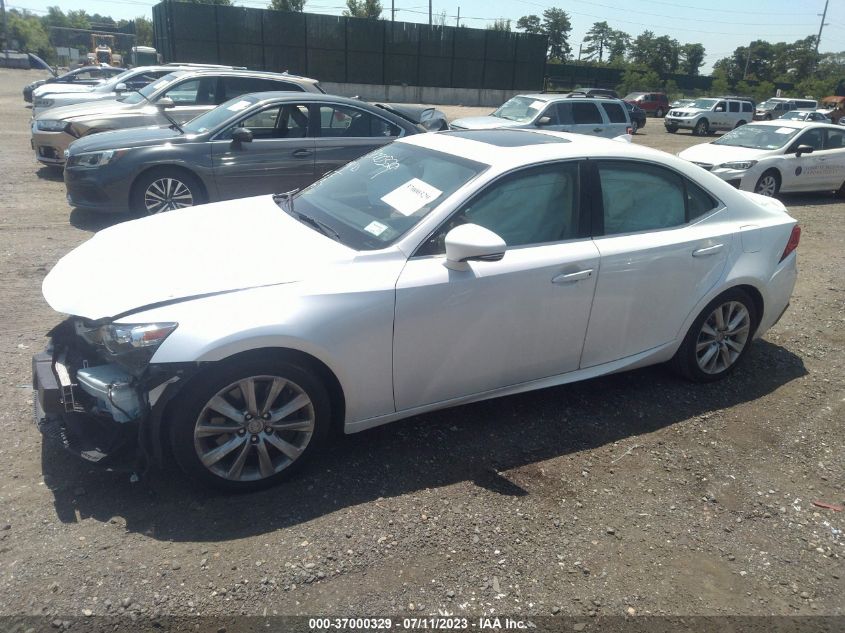 2016 LEXUS IS 300 JTHCM1D20G5014009