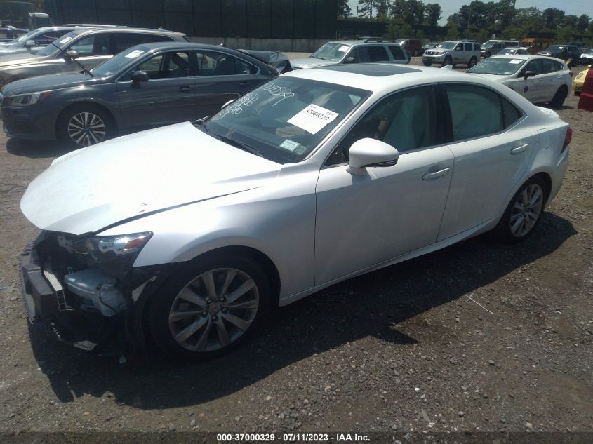 2016 LEXUS IS 300 JTHCM1D20G5014009