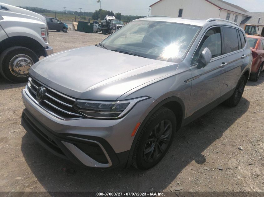 2022 VOLKSWAGEN TIGUAN SE - 3VV2B7AX0NM097052