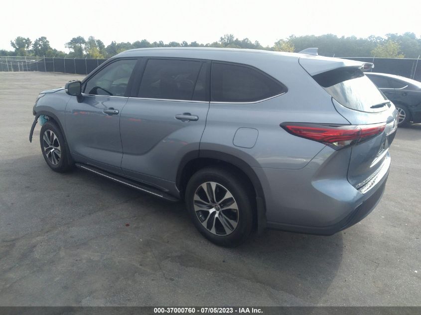 2022 TOYOTA HIGHLANDER XLE - 5TDGZRAH2NS097526