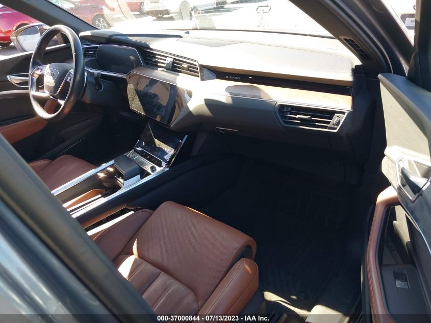 2019 AUDI E-TRON PRESTIGE WA1VAAGE6KB020703
