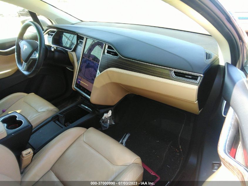 2016 TESLA MODEL X 70D/90D/75D/60D/P100D - 5YJXCBE2XGF003995