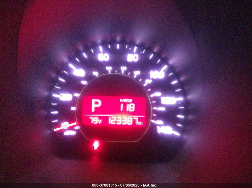 2015 KIA SOUL BASE - KNDJN2A2XF7120082