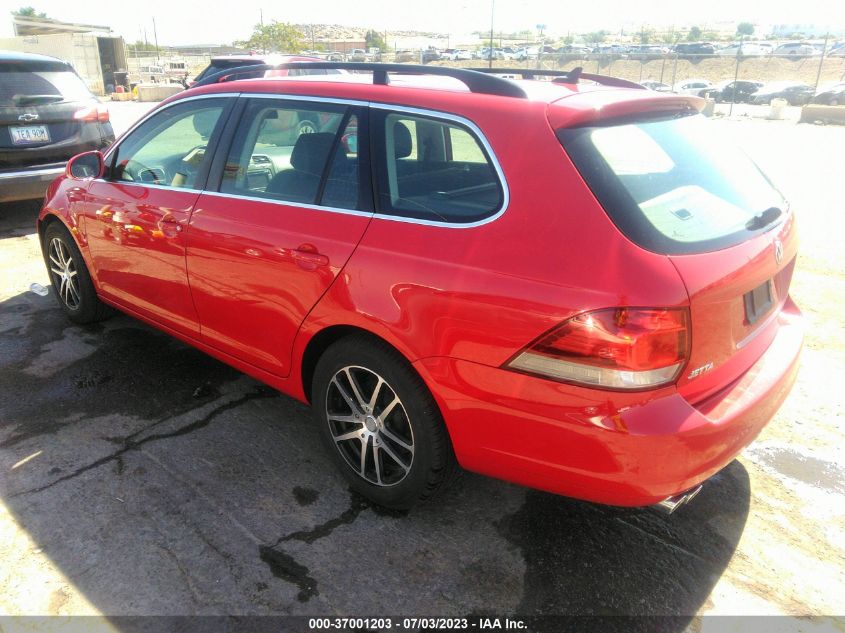 2013 VOLKSWAGEN JETTA SPORTWAGEN TDI W/SUNROOF - 3VWML7AJ7DM673070