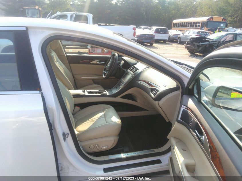 2015 LINCOLN MKZ - 3LN6L2J99FR627570