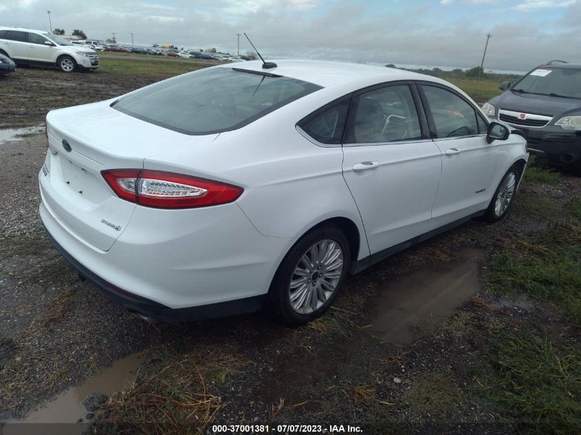 3FA6P0UU2GR404582 2016 FORD FUSION, photo no. 4