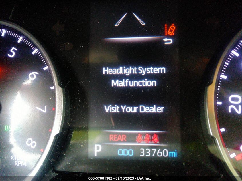 2019 TOYOTA RAV4 XLE PREMIUM - JTMC1RFV5KD042161