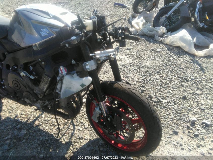 2018 SUZUKI GSX-R600 - JS1GN7FA6J2100452