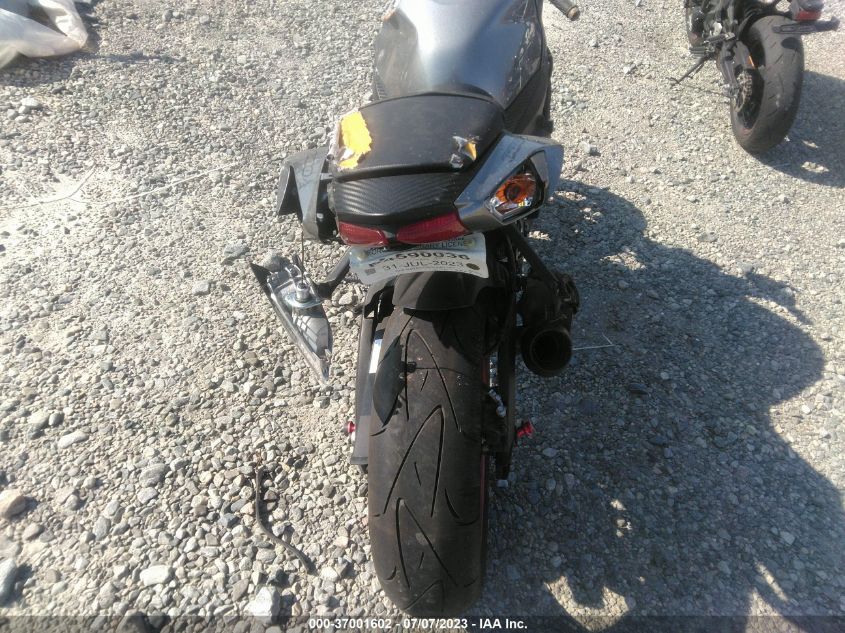 2018 SUZUKI GSX-R600 - JS1GN7FA6J2100452