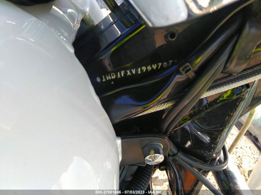 2005 HARLEY-DAVIDSON FLHRS ROAD KING - 1HD1FXV195Y707X00
