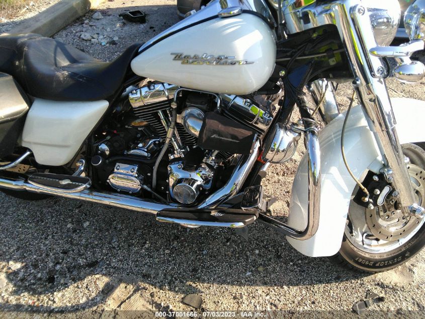 2005 HARLEY-DAVIDSON FLHRS ROAD KING - 1HD1FXV195Y707X00