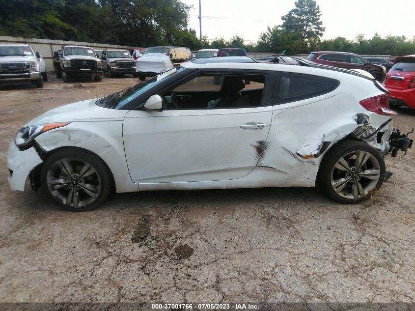 2017 HYUNDAI VELOSTER VALUE EDITION - KMHTC6AD8HU324032