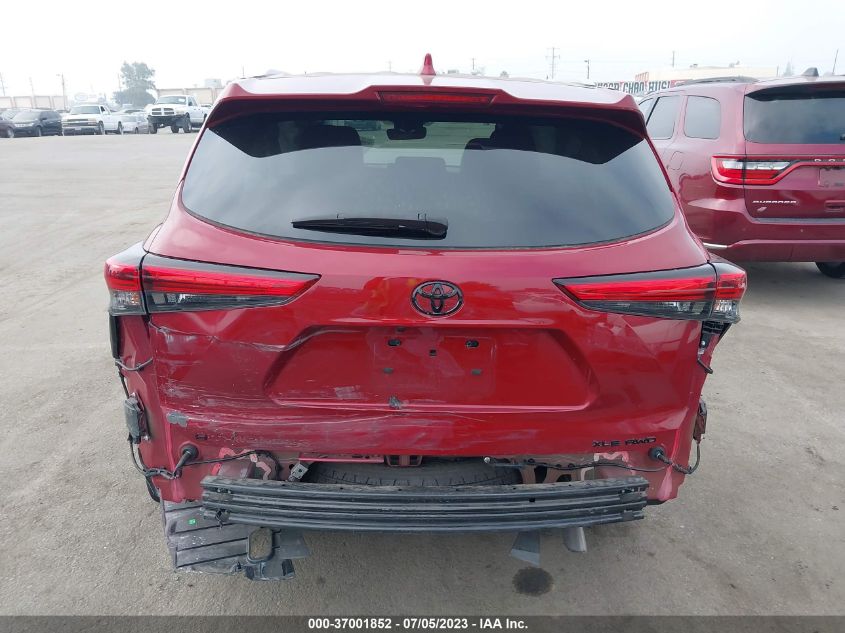 2022 TOYOTA HIGHLANDER XLE - 5TDHZRBH7NS182459