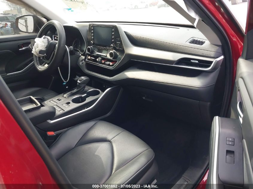 2022 TOYOTA HIGHLANDER XLE - 5TDHZRBH7NS182459
