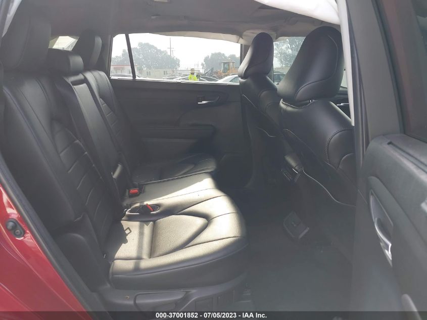 2022 TOYOTA HIGHLANDER XLE - 5TDHZRBH7NS182459