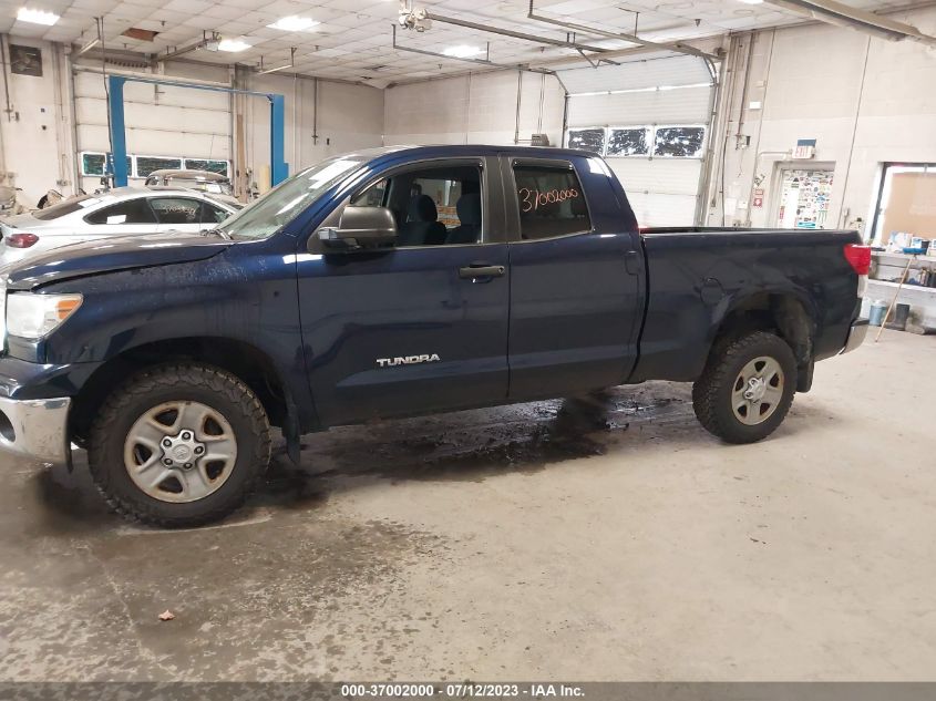 2013 TOYOTA TUNDRA 4WD TRUCK - 5TFUM5F19DX047012