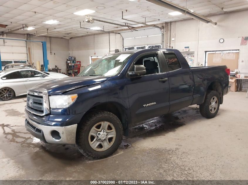 2013 TOYOTA TUNDRA 4WD TRUCK - 5TFUM5F19DX047012