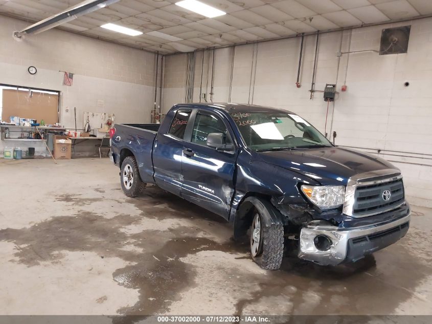 2013 TOYOTA TUNDRA 4WD TRUCK - 5TFUM5F19DX047012