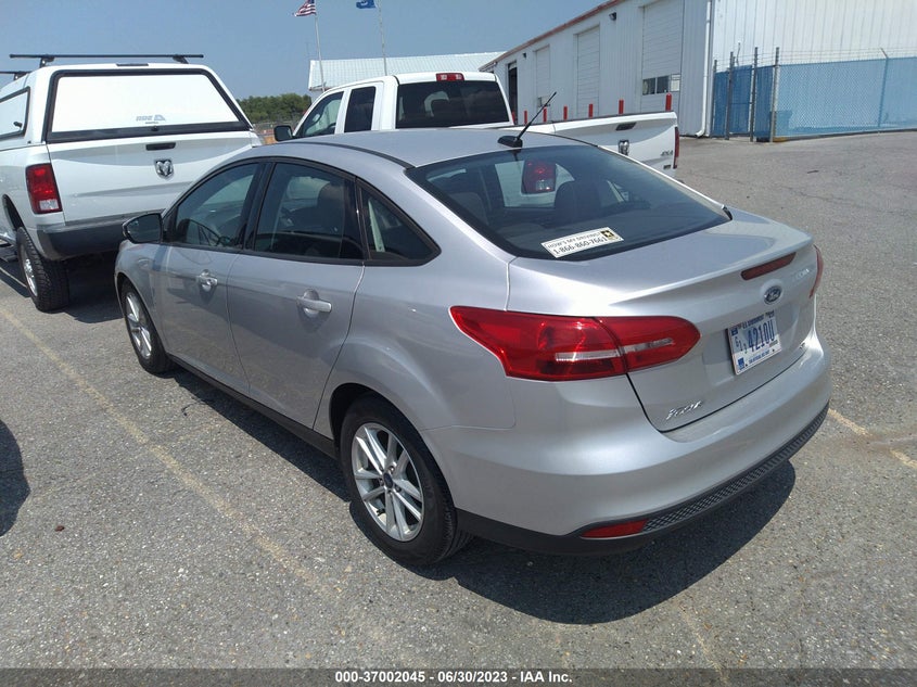 VIN 1FADP3F21HL319947 2017 FORD FOCUS SE