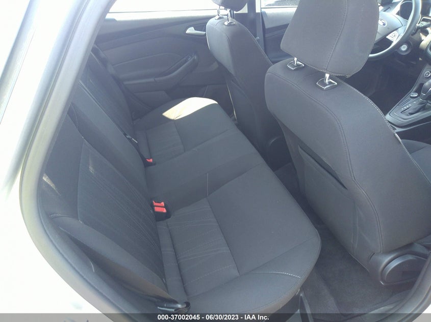 VIN 1FADP3F21HL319947 2017 FORD FOCUS SE