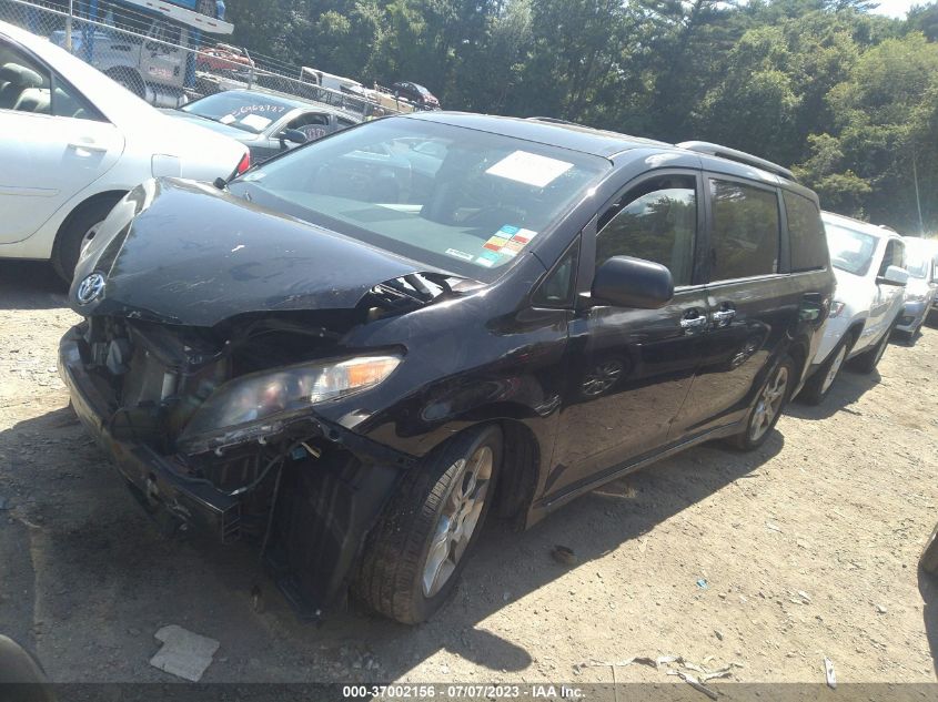 2013 TOYOTA SIENNA SE - 5TDXK3DC2DS281140