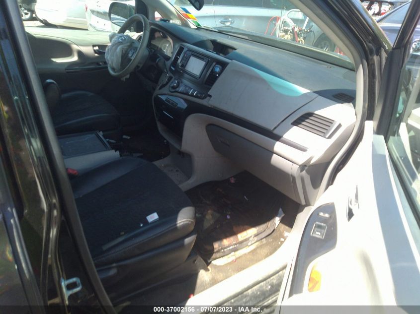 2013 TOYOTA SIENNA SE - 5TDXK3DC2DS281140