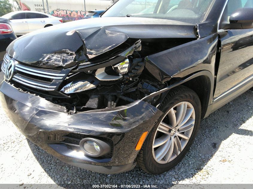 2016 VOLKSWAGEN TIGUAN SE - WVGBV7AX5GW586759