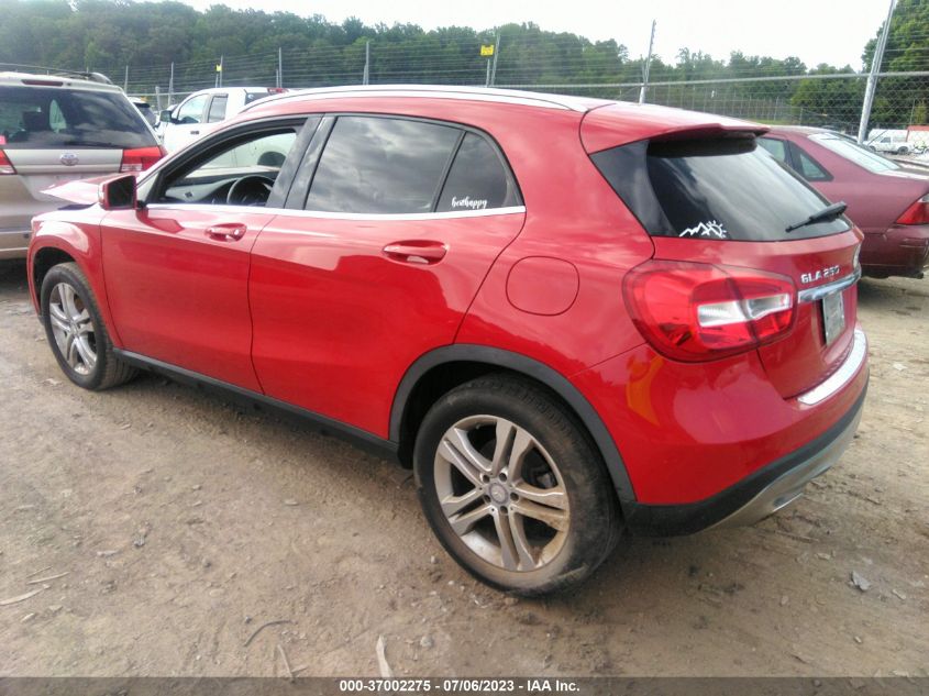 2015 MERCEDES-BENZ GLA-CLASS GLA 250 - WDCTG4GB3FJ151256